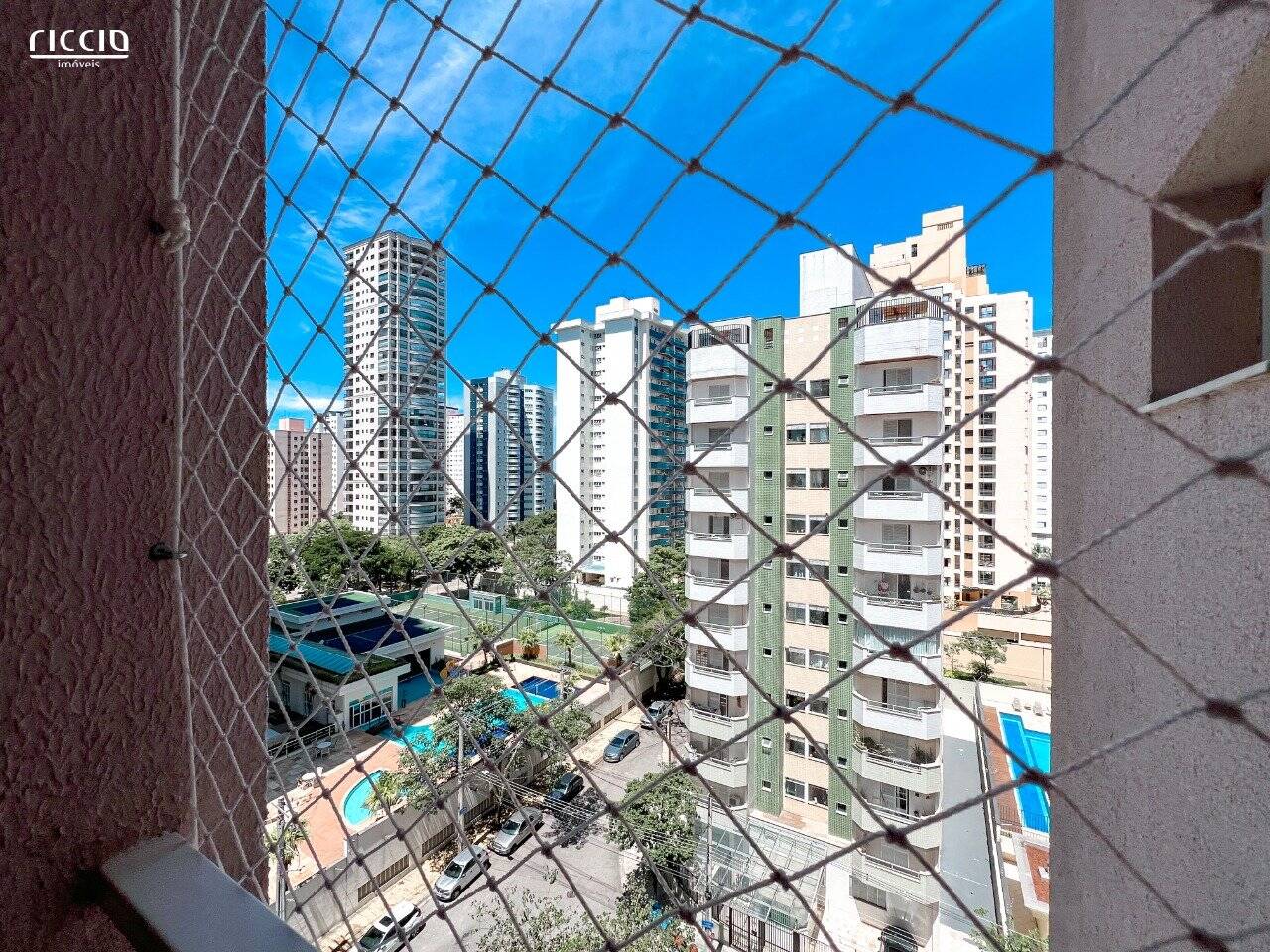 Apartamento à venda com 2 quartos, 75m² - Foto 20