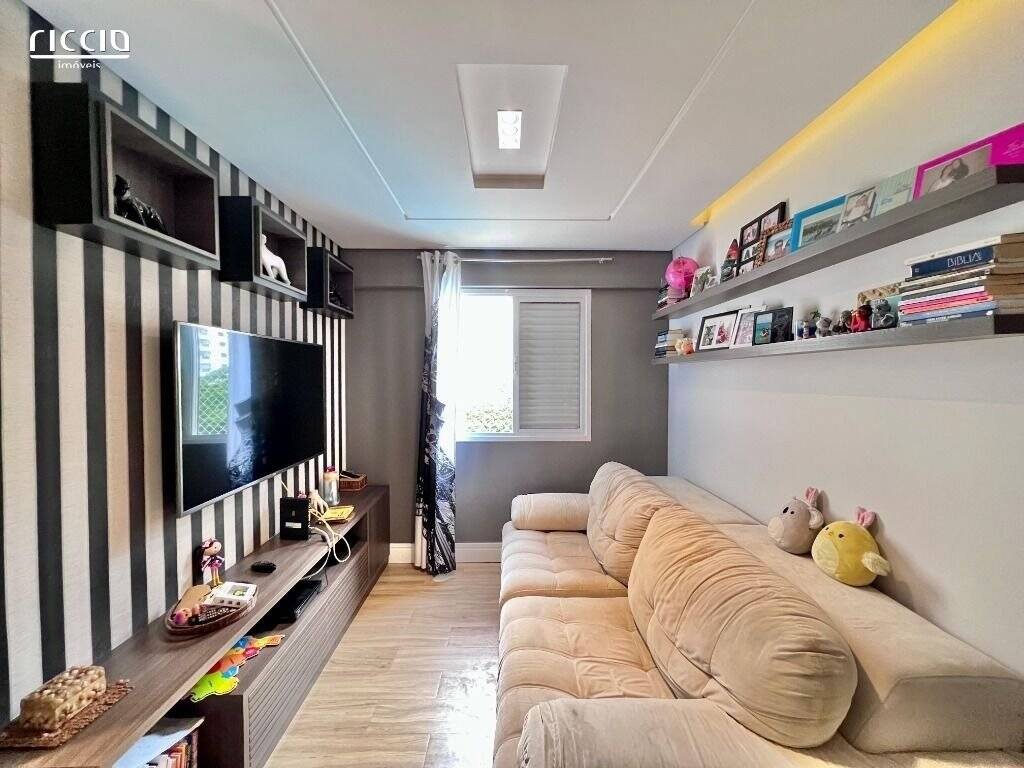 Apartamento à venda com 2 quartos, 75m² - Foto 9