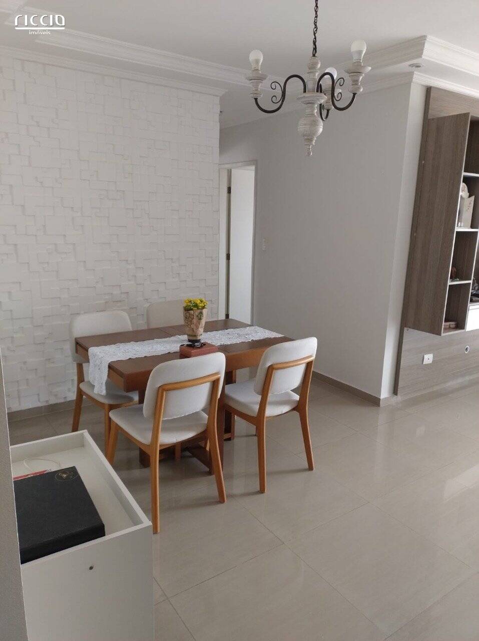 Apartamento à venda com 3 quartos, 82m² - Foto 3