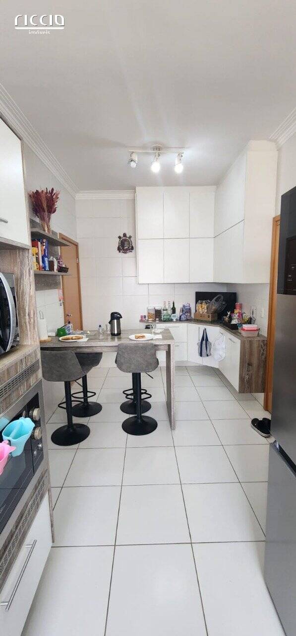 Apartamento à venda com 4 quartos, 120m² - Foto 2