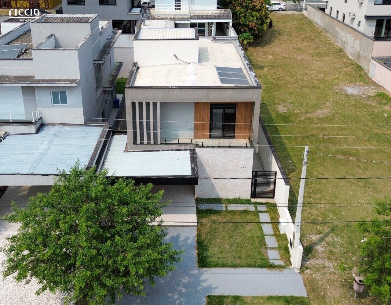 Casa de Condomínio à venda com 3 quartos, 230m² - Foto 18